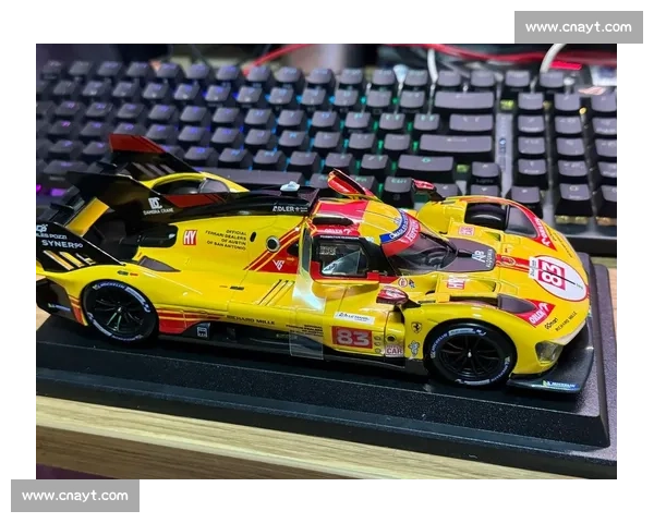 蒙特利尔法拉利车迷线上集结，为勒芒 83 号车组助威